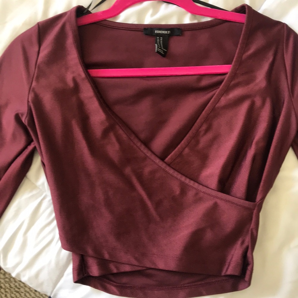 Burgundy crop top 3/4 sleeve also in Black!